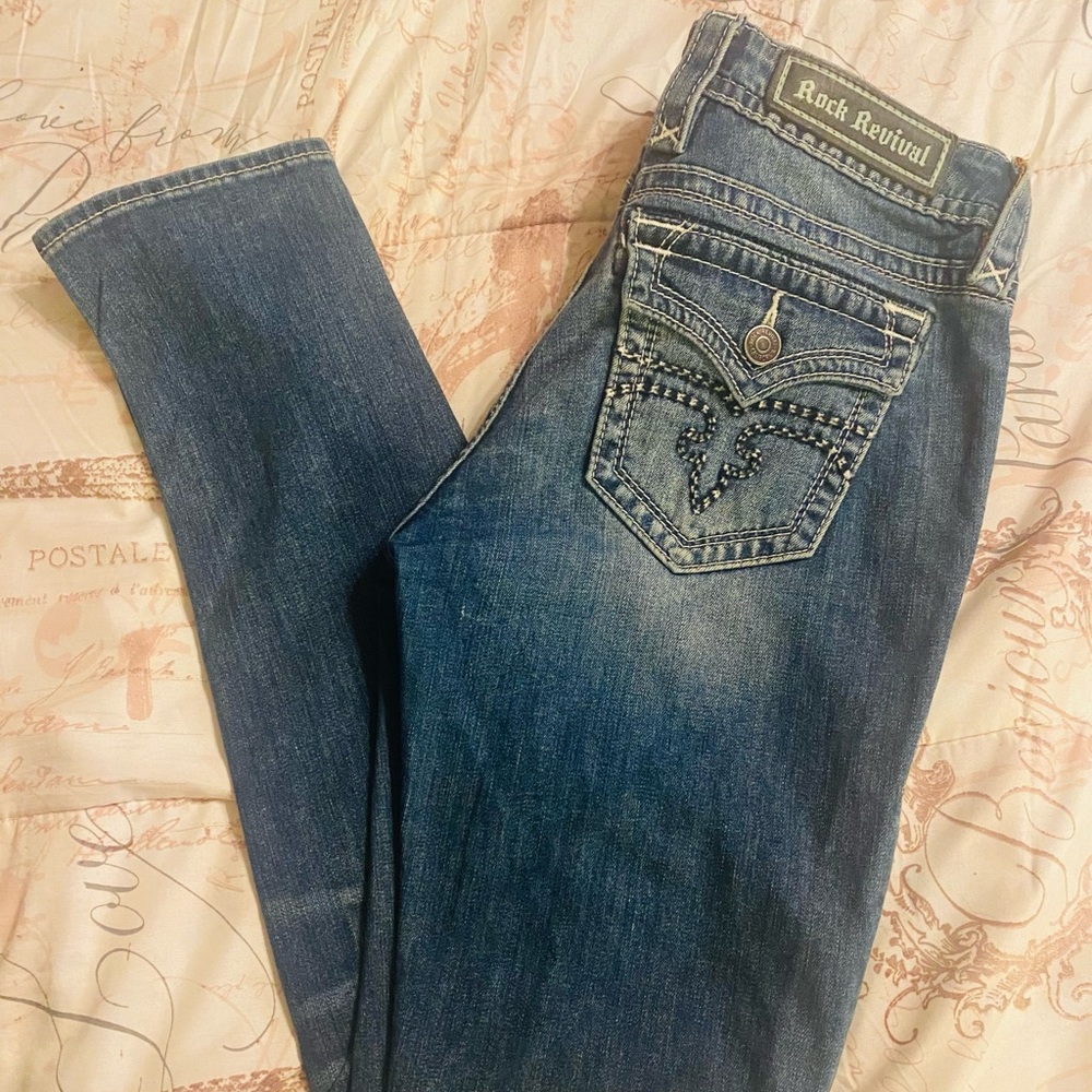 Beautiful gently used Rock Revival, size 30, blue